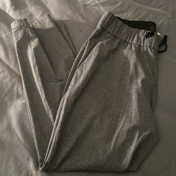 Lululemon - Picture 9 of 9